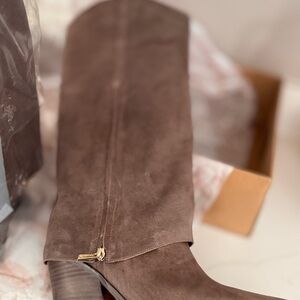 Women’s Suede Knee-High Boot in Taupe